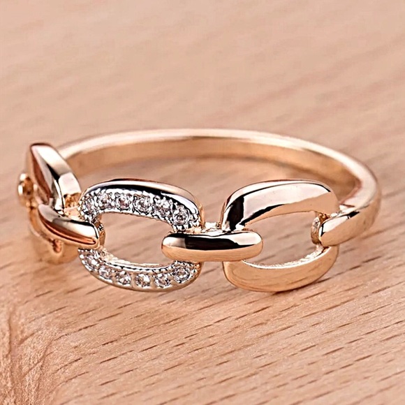 ❤️Size 8! Platinum Link Sapphire Crystal Gold Ring - Picture 5 of 8